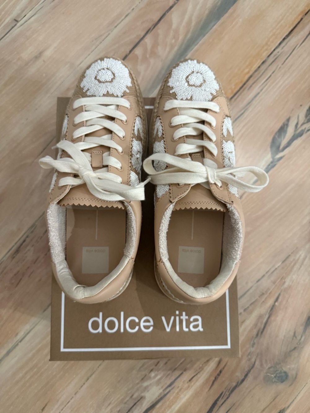 Dolce Vita Beige and White Floral Lace Espadrille Sneaker - Picture 8 of 8